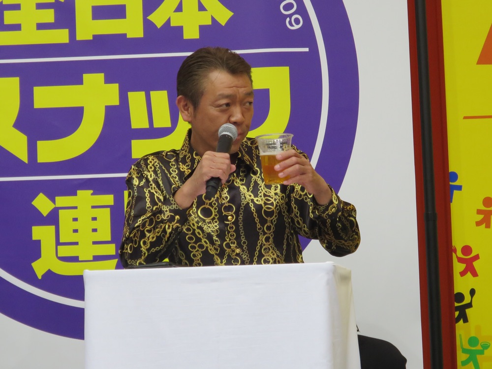 玉袋筋太郎プロデュース、スナックママによるアイドルグループ・魔魔～S（ママーズ） 結成記念イベント開催