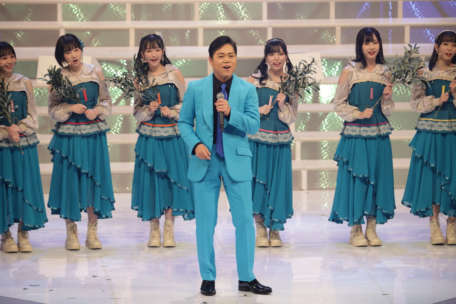 三山ひろしが音楽特番「もっと四国音楽祭2022」出演決定、STU48と「瀬戸の花嫁」コラボ