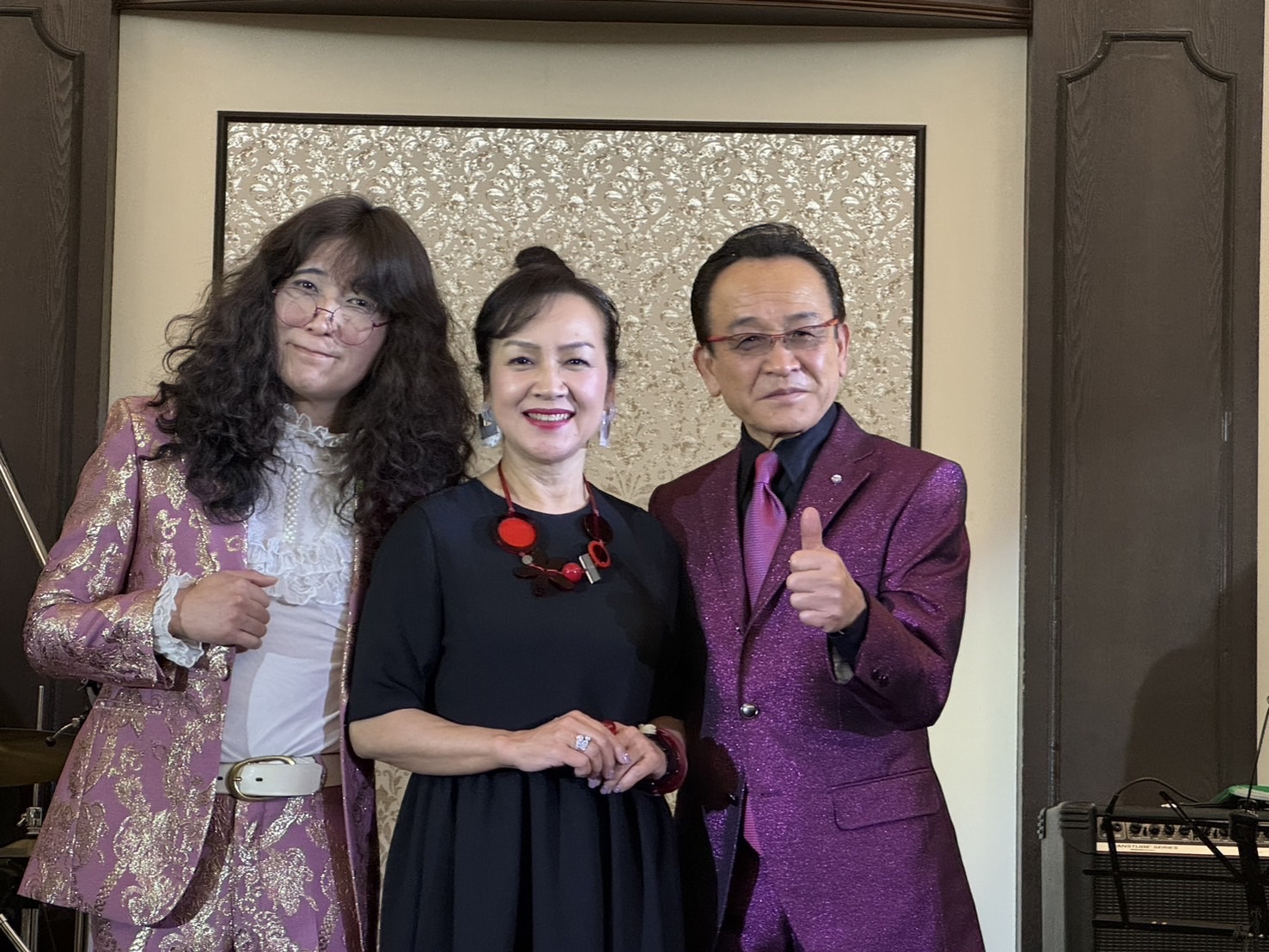 湯原昌幸、新曲発売記念ディナーショーに妻・荒木由美子、タブレット純が参加
